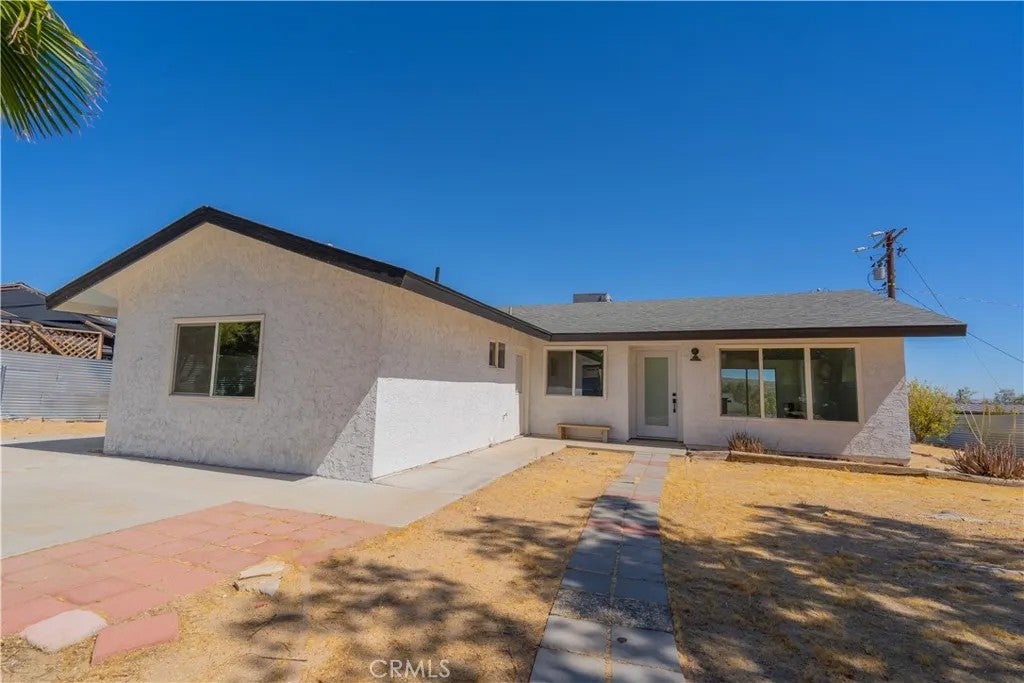 61638 La Jolla — photo