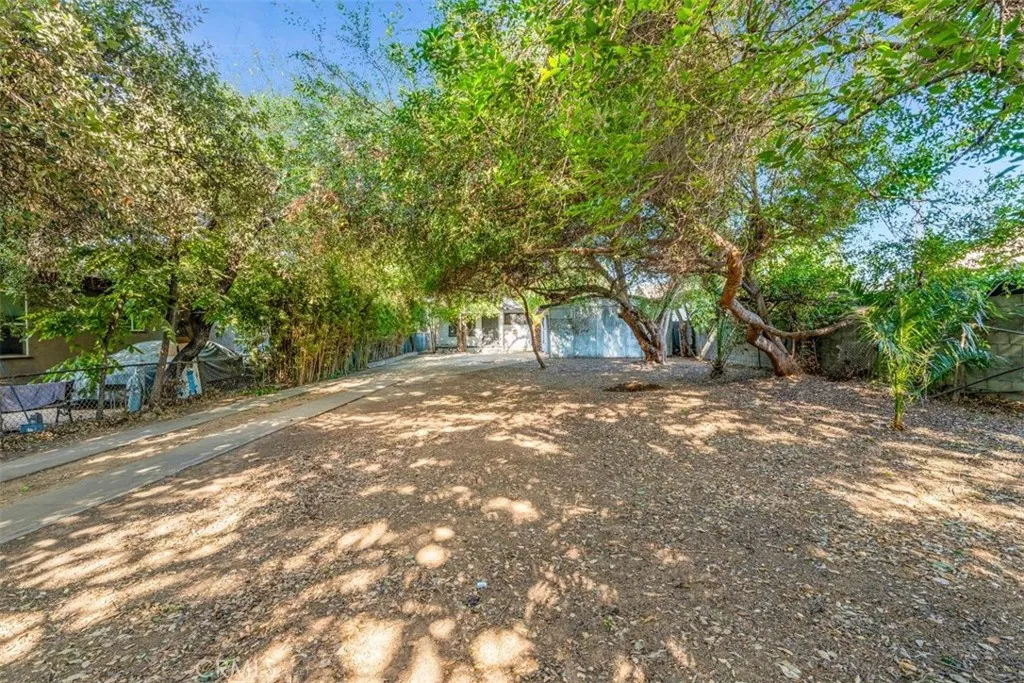 2081 Summit, Altadena, CA 91001 — photo 3