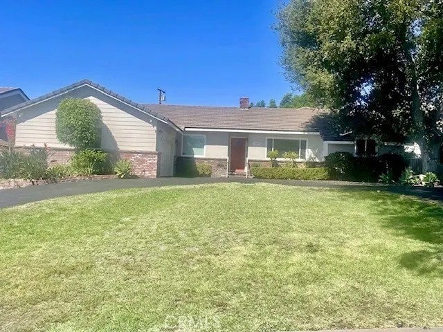 1815 Oakwood Avenue — photo