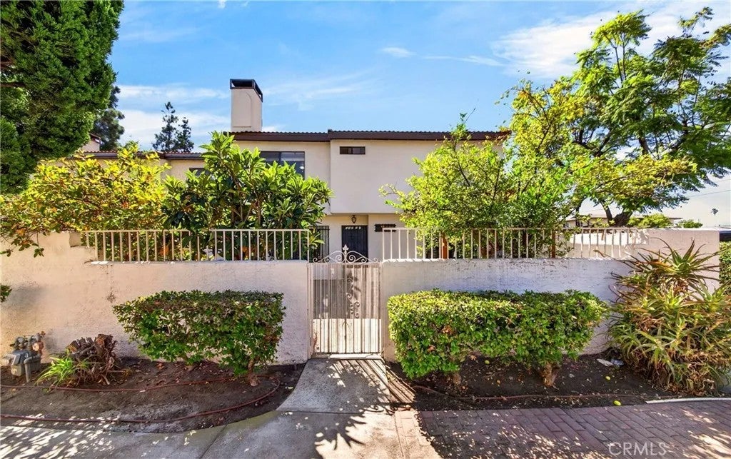 13856 Ramona Parkway — photo