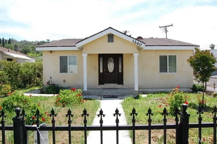 1240 W Mabel — photo