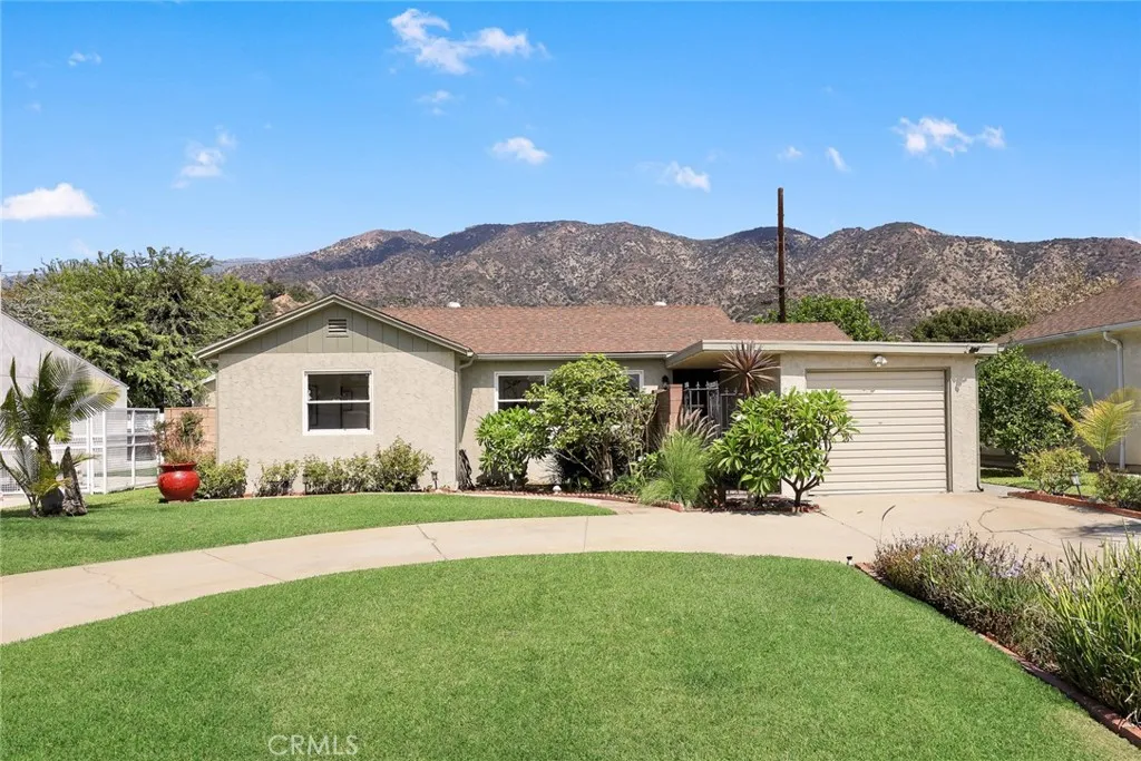 2341 Bashor Street — photo