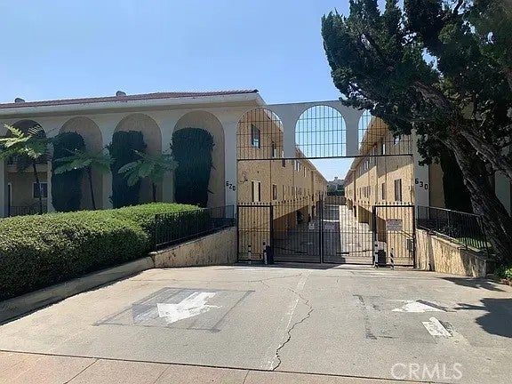 620 W Huntington 213 — photo