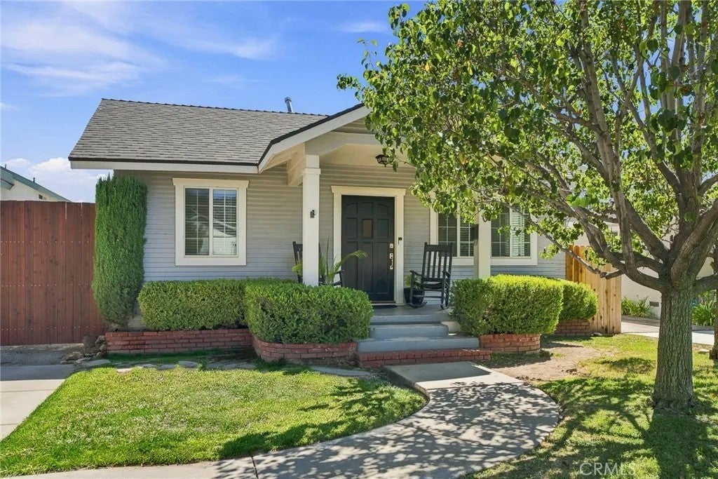 810 W Olive Avenue — photo