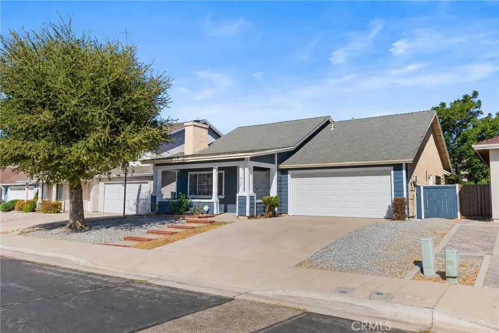 12175 Cobblestone Drive — photo