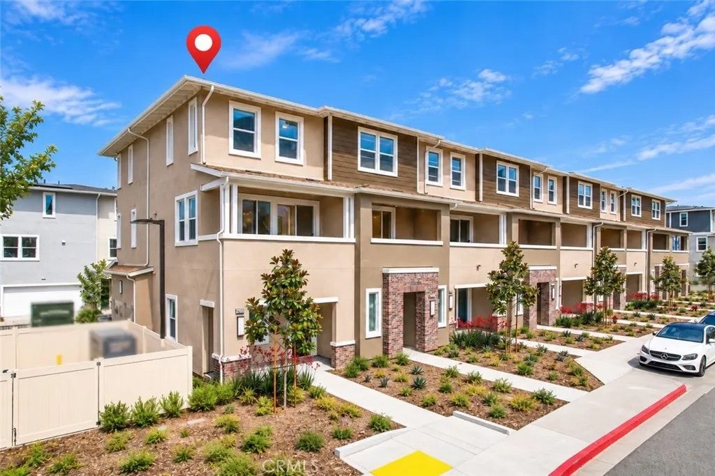 2705 Erebus Court — photo