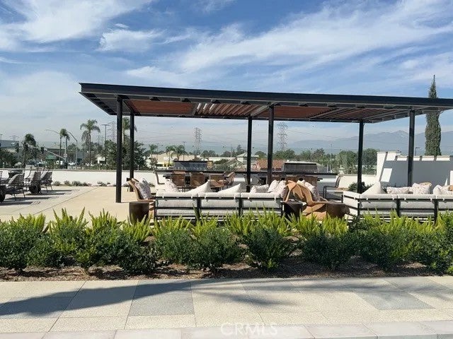 1165 Poppy Court — photo