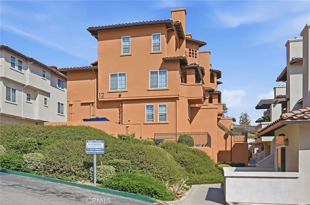 3711 Baldwin Street Unit 1203 — photo