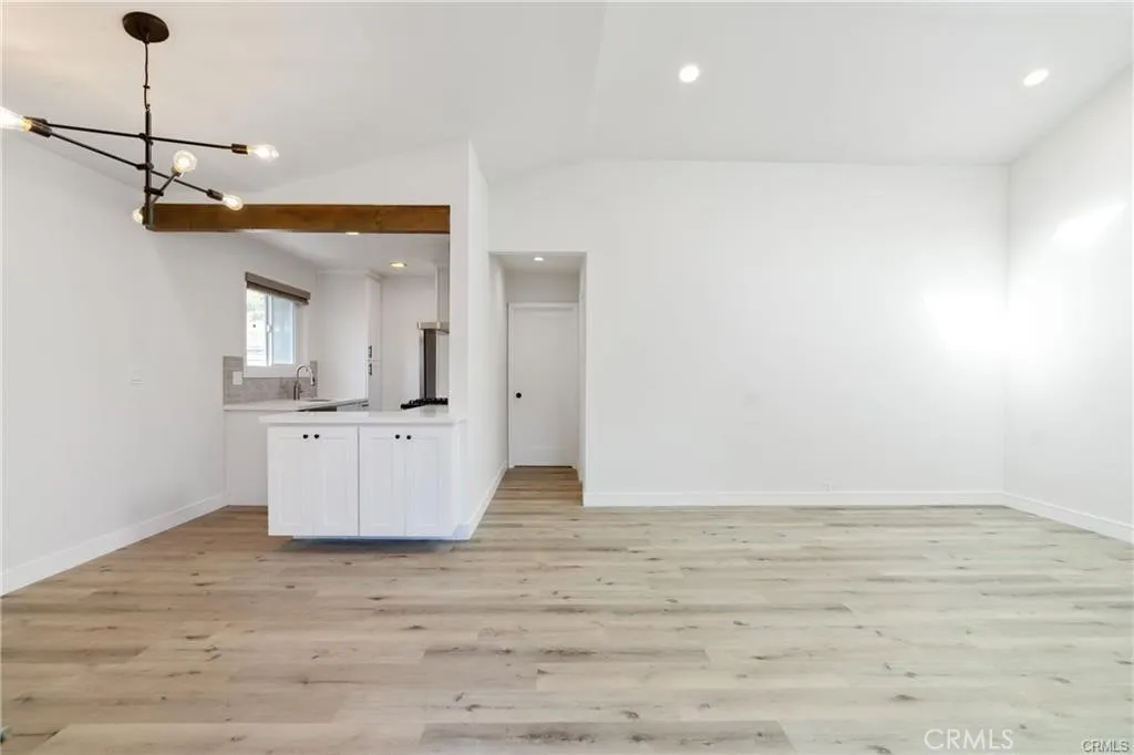 315 Pleasant Street Unit F — photo