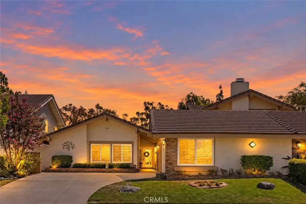 7920 E Horseshoe Trail — photo
