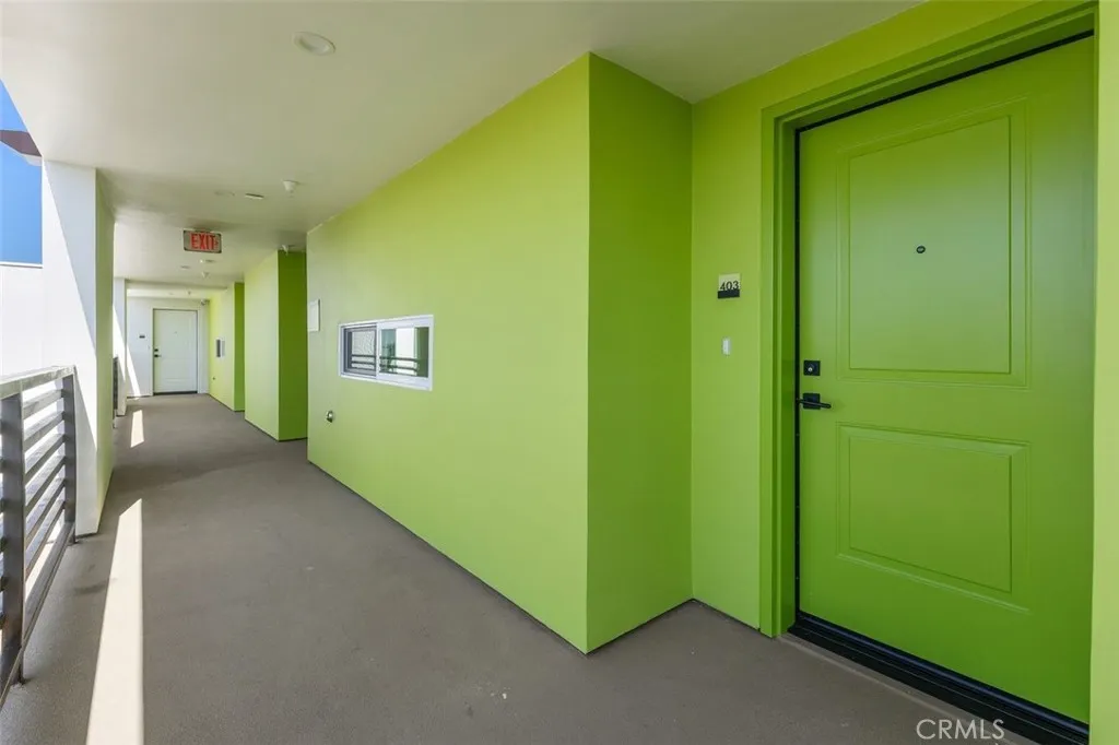 176 N Catalina Avenue Unit 403 — photo