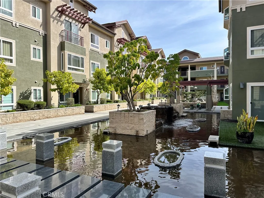 228 S Olive Avenue Unit a309 — photo