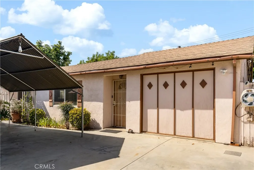 5623 Gracewood — photo