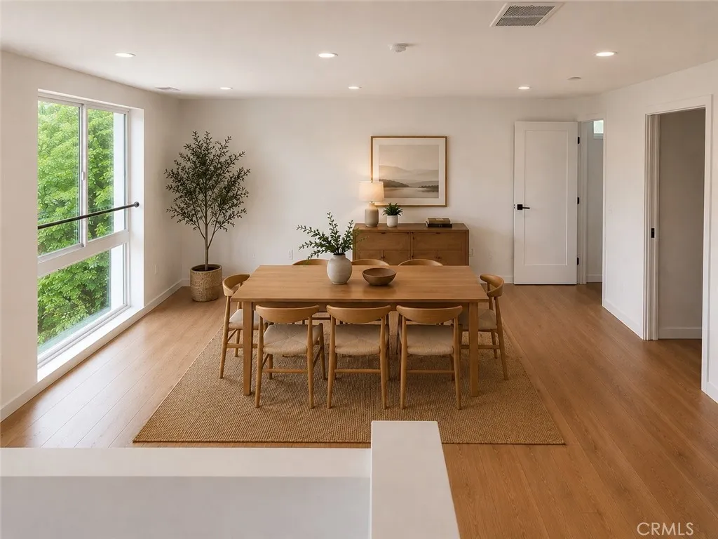 176 N Catalina Ave Unit 405 — photo