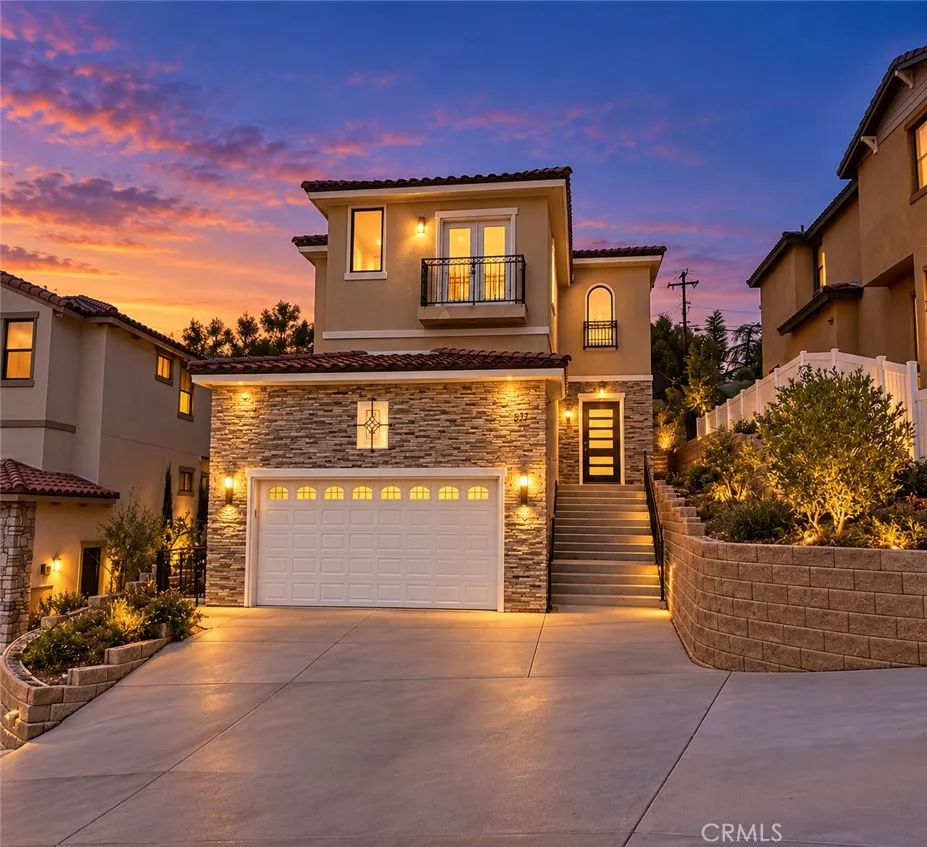 677 Castlehill Drive — photo