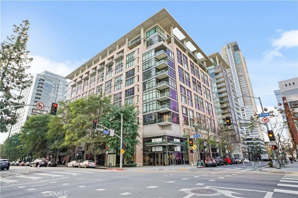 1111 S Grand Avenue 702 — photo