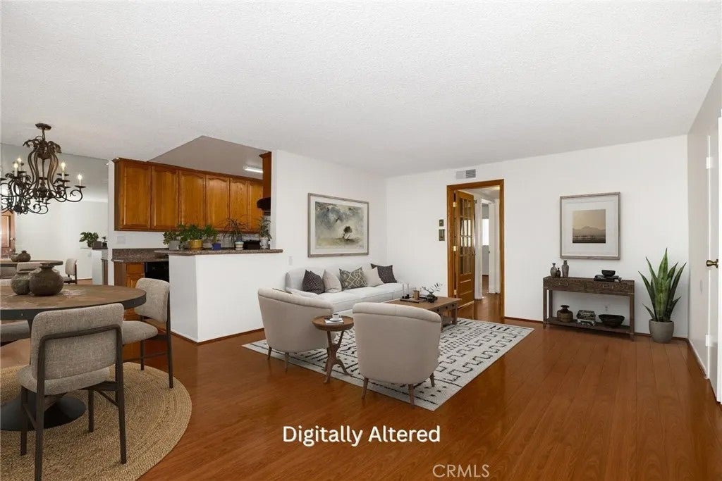 5403 Newcastle Avenue 28 — photo