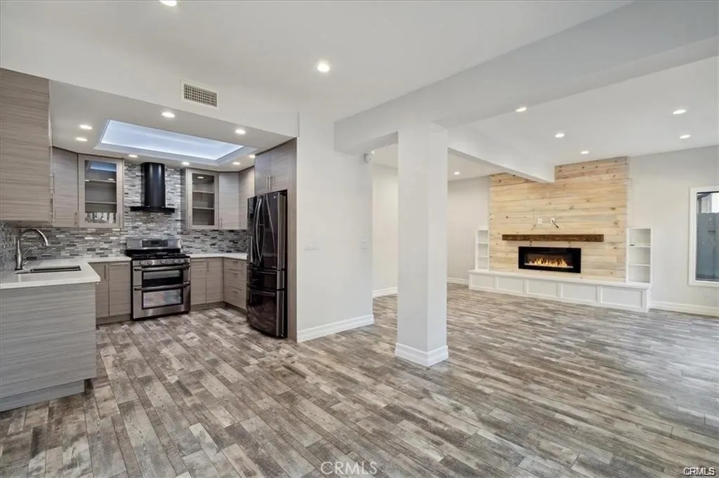 10831 Roycroft Street Unit 72 — photo