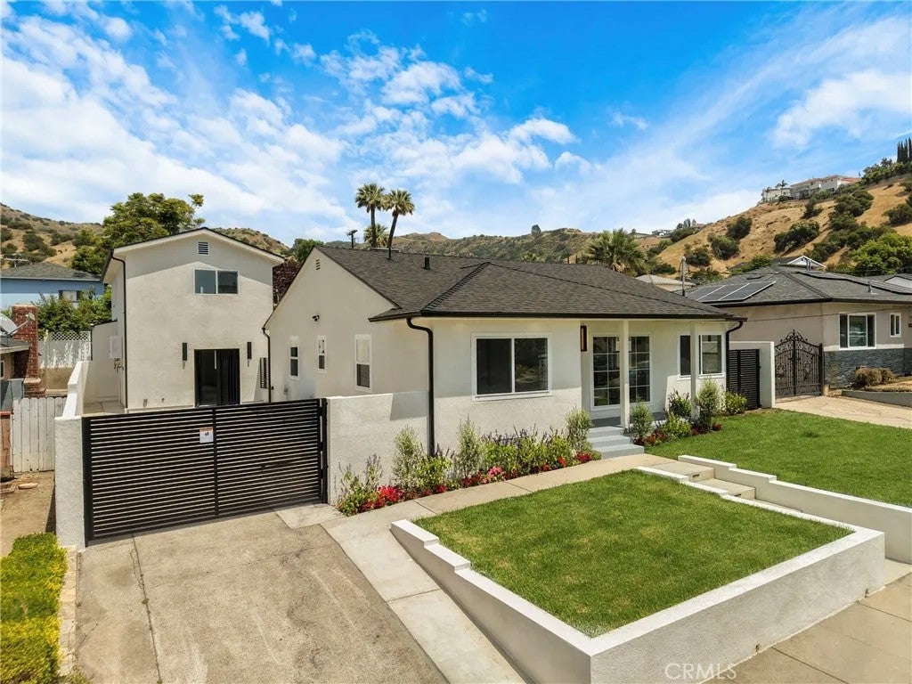 8330 Outland View Drive — photo