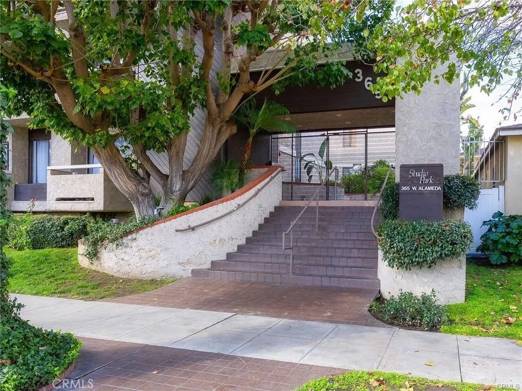 365 W Alameda 207 — photo