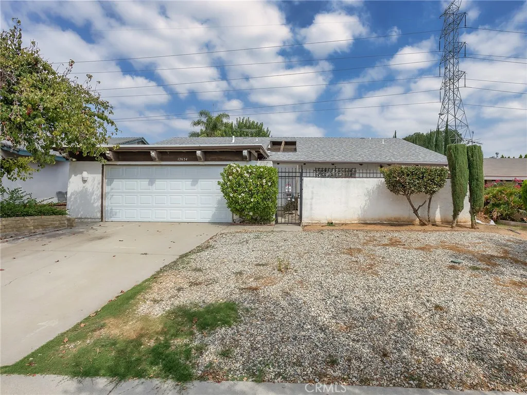 12634 Amboy Avenue — photo
