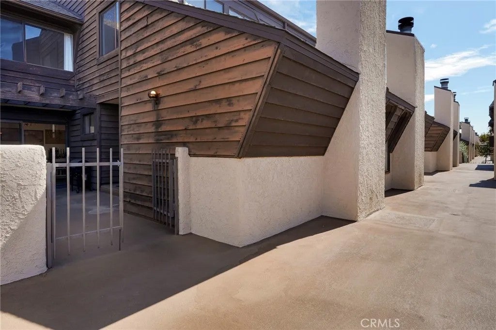 15050 Sherman 180 — photo