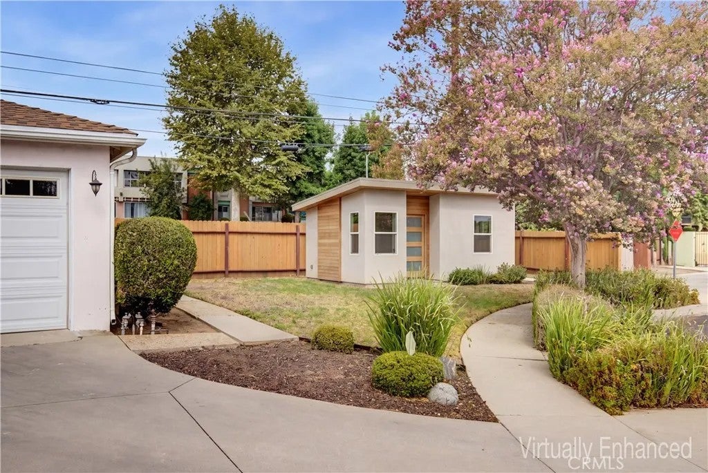 16858 Weddington Street — photo