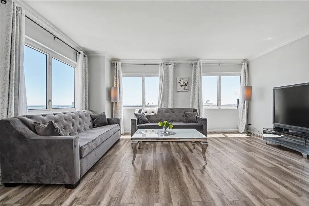 525 E Seaside Way 1109 — photo