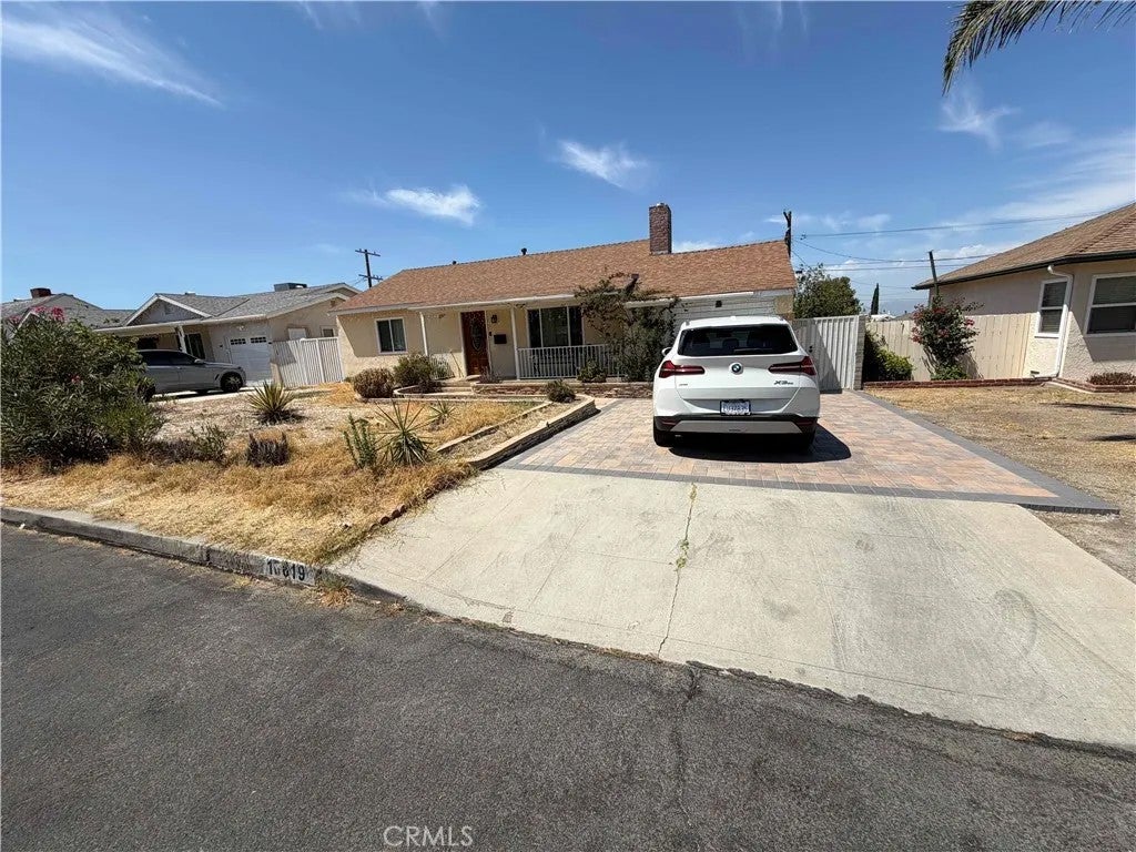 10619 Mcclemont — photo