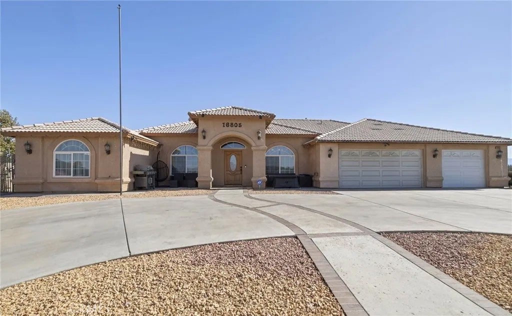 16805 Ponca — photo