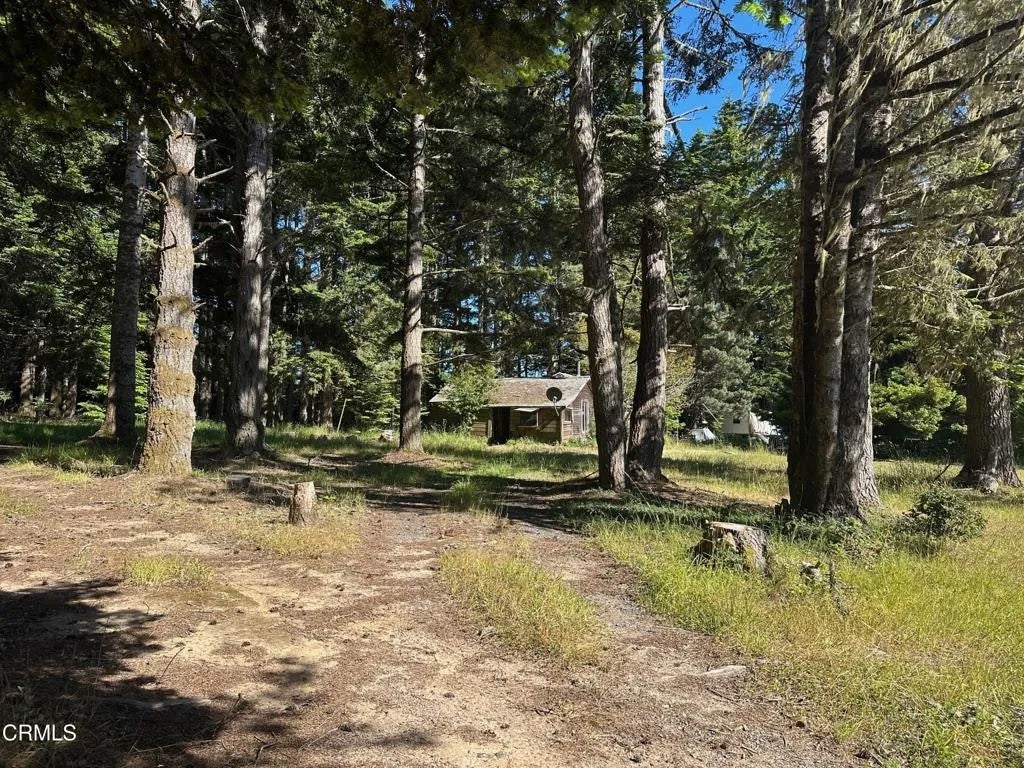 2901 Albion Ridge B Road — photo