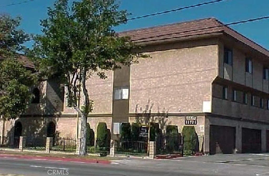 13721 Los Angeles — photo