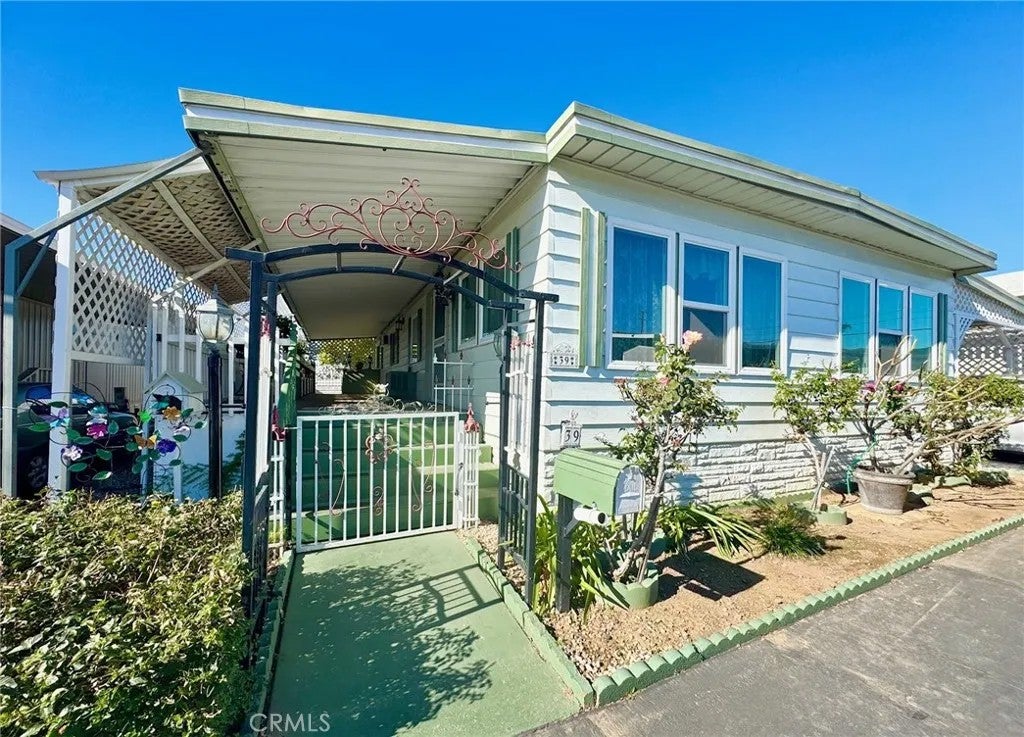 1630 W Covina 39 — photo