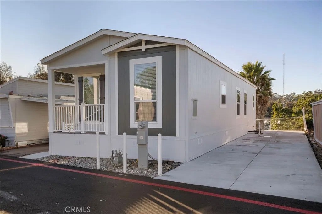 3030 Oceanside 44 — photo