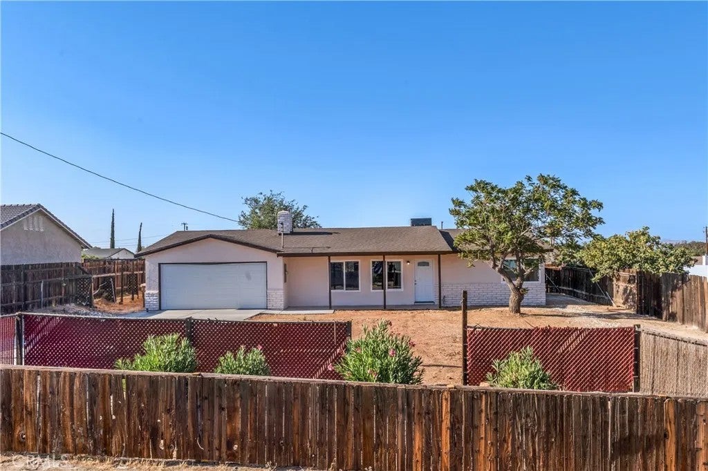17820 Sycamore Street — photo