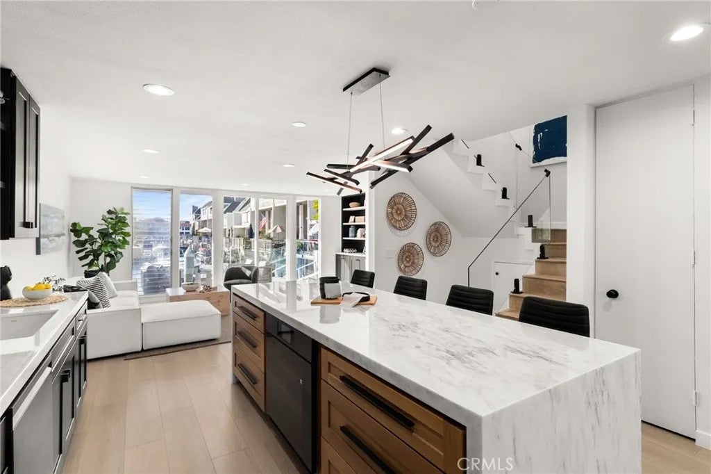 16435 Harbour Lane 13 — photo