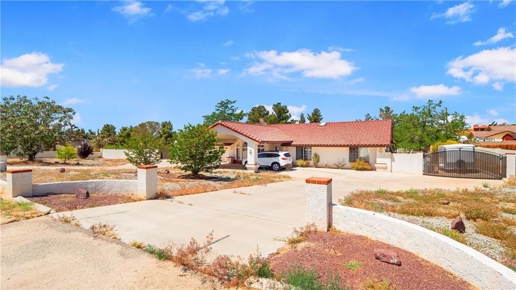 13116 Rincon — photo