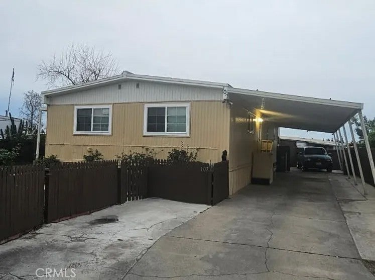 7908 Tokay 107 — photo