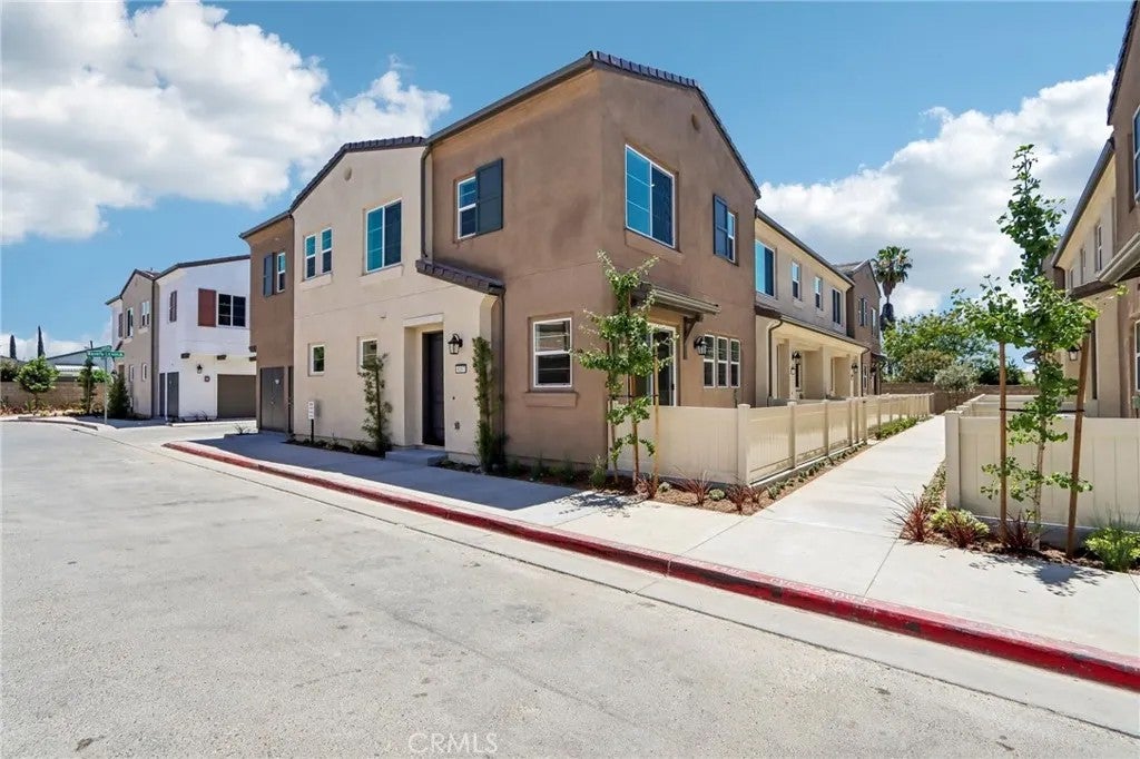 9187 Waverly Lane — photo