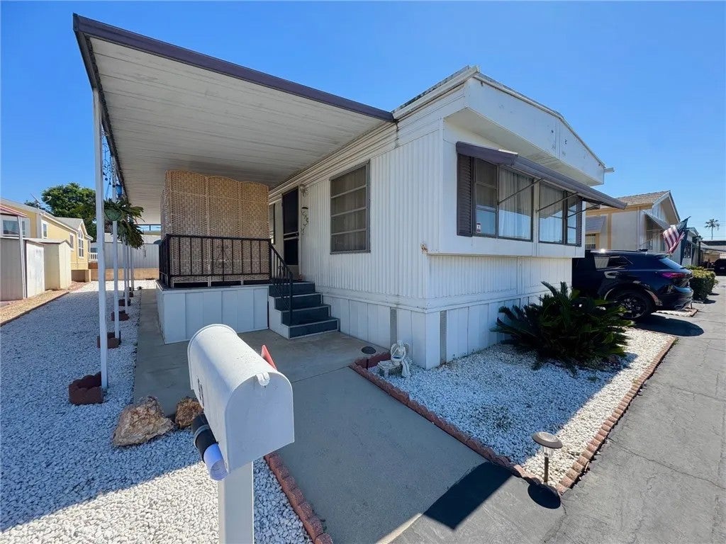 1630 W Covina 99 — photo