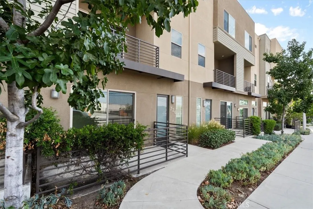 726 Central Avenue, Upland, CA 91786 — photo 3
