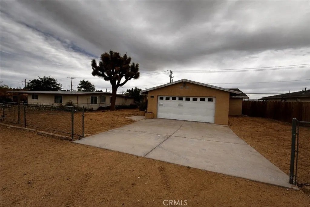 6317 Indio Avenue — photo