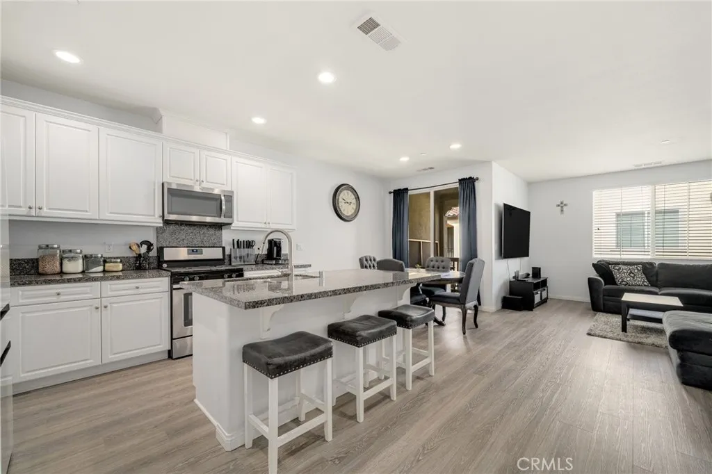 3250 E Yountville Drive Unit 10 — photo