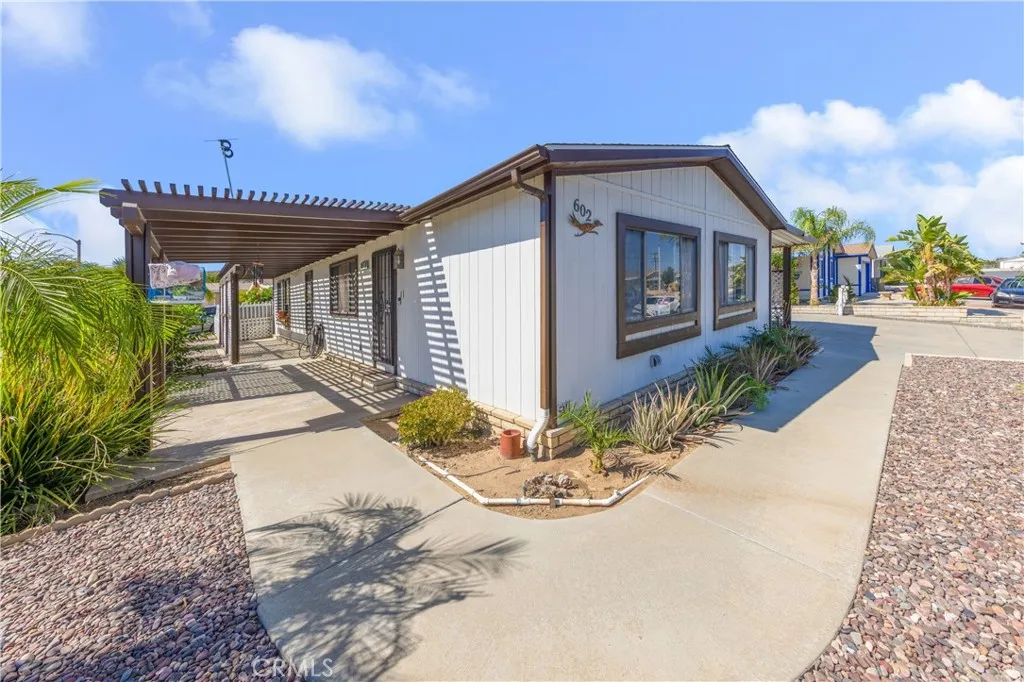 602 Roadrunner, Perris, CA 92570 — photo 3