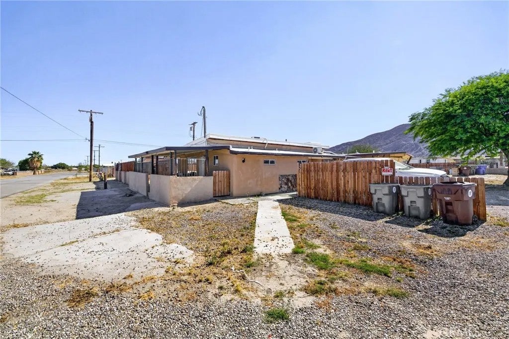 81 Panorama — photo