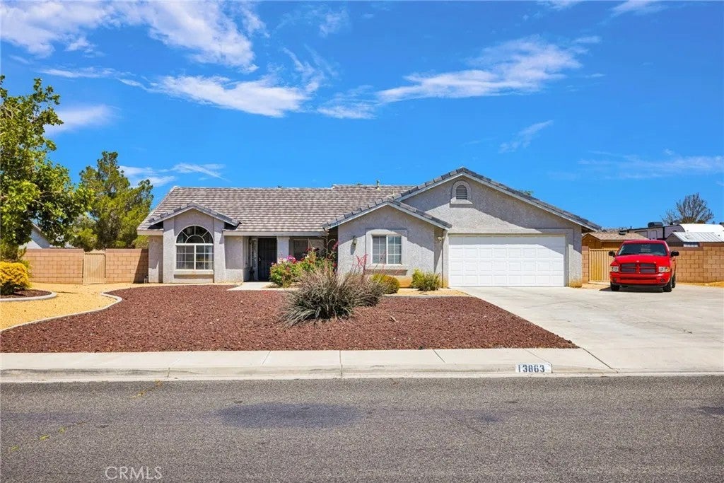 13863 Coachella Road — photo