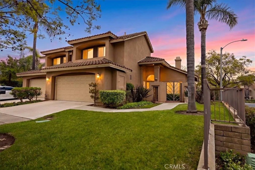 304 Calle Moreno — photo