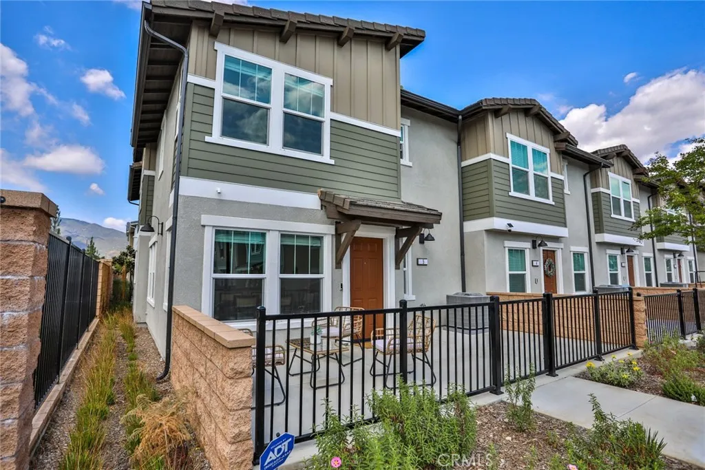 6392 Sierra Vista Unit 5 — photo