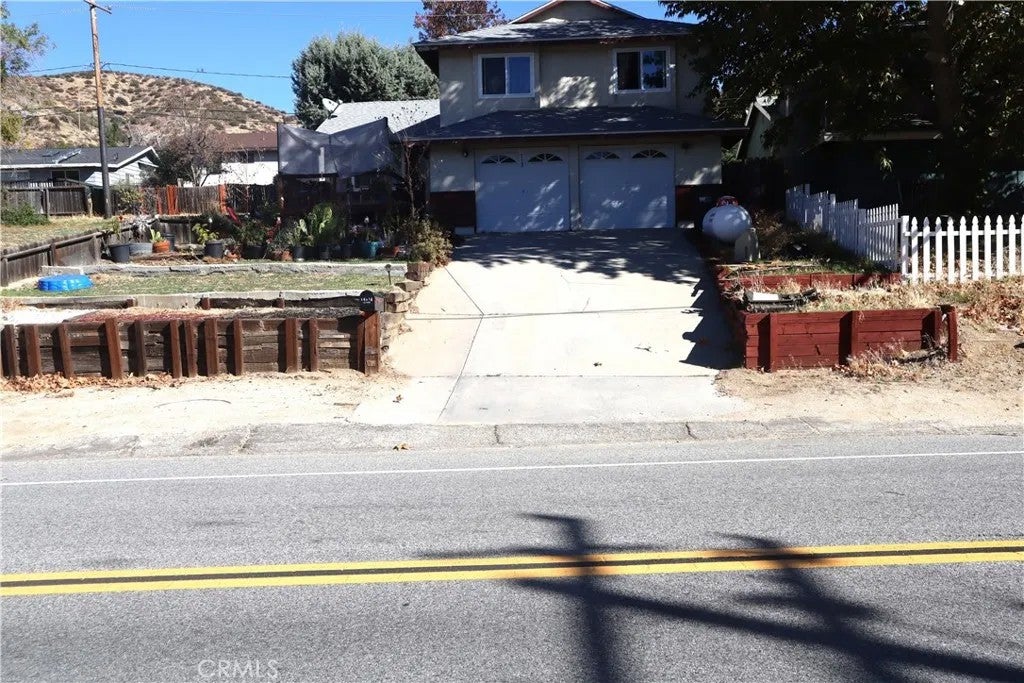 14955 Elizabeth Lake — photo