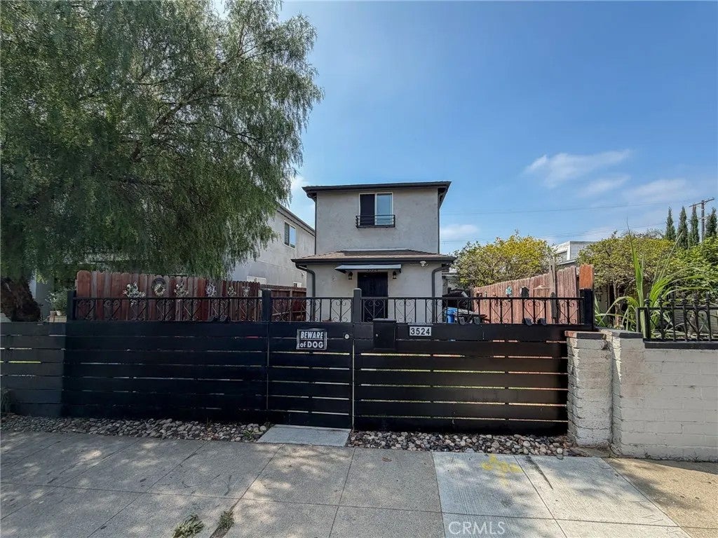 3524 Hunter Street — photo